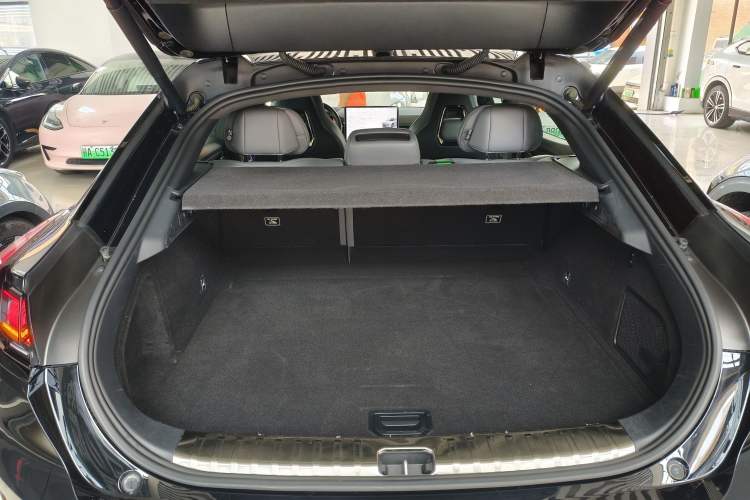 Used Zeekr 001 2023 WE Edition 86 kWh Trunk