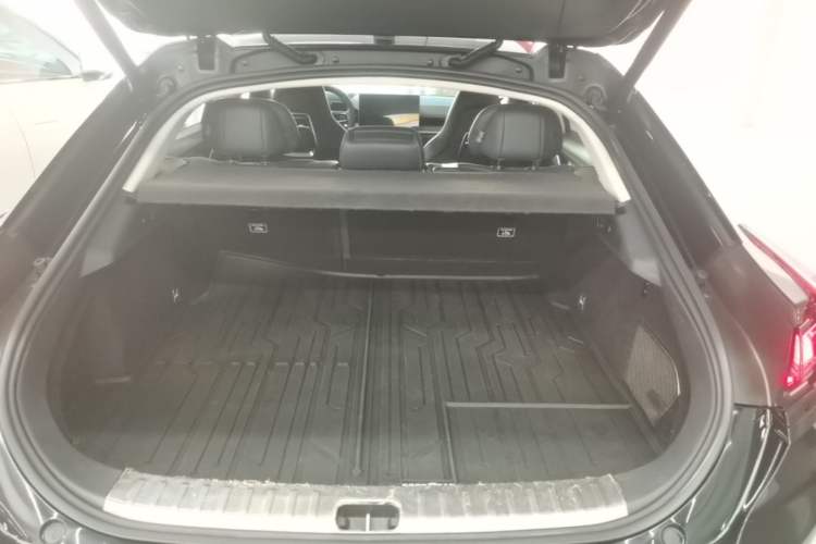 Used Zeekr 001 2023 WE Edition 100 kWh Trunk
