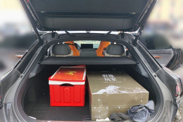 Used Zeekr 001 2023 YOU Edition 100 kWh Trunk