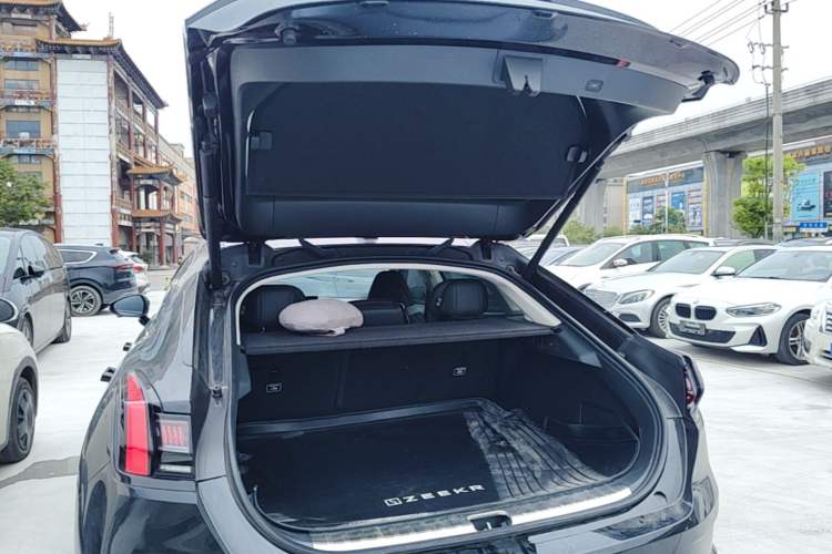 Used Zeekr 001 2023 WE Edition 100 kWh Trunk