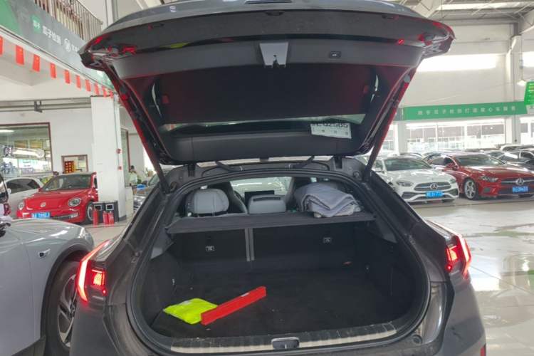 Used Zeekr 001 2023 YOU Edition 100 kWh Trunk
