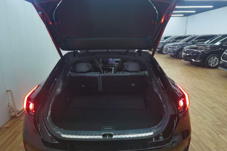 Used Zeekr 001 2023 WE Edition 100 kWh Trunk
