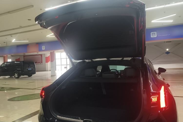 Used Zeekr 001 2023 WE Edition 86 kWh Trunk