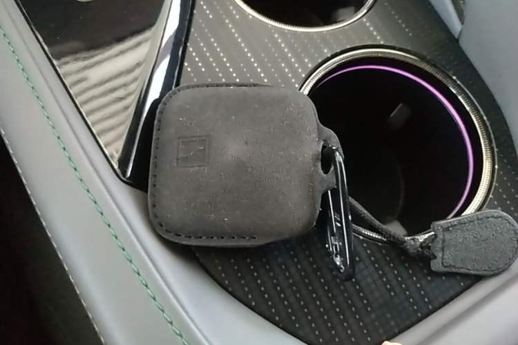 Used Zeekr 001 2023 WE Edition 86 kWh Vehicle Key