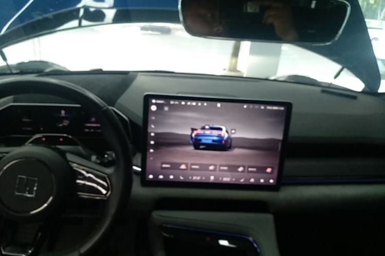 Used Zeekr 001 2023 WE Edition 100 kWh Center Console