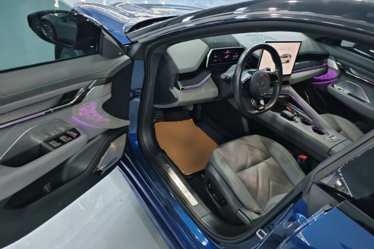 Used Zeekr 001 2023 WE Edition 100 kWh Driver Seat