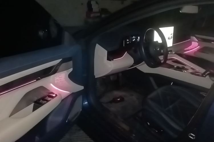 Used Zeekr 001 2023 WE Edition 86 kWh Driver Seat