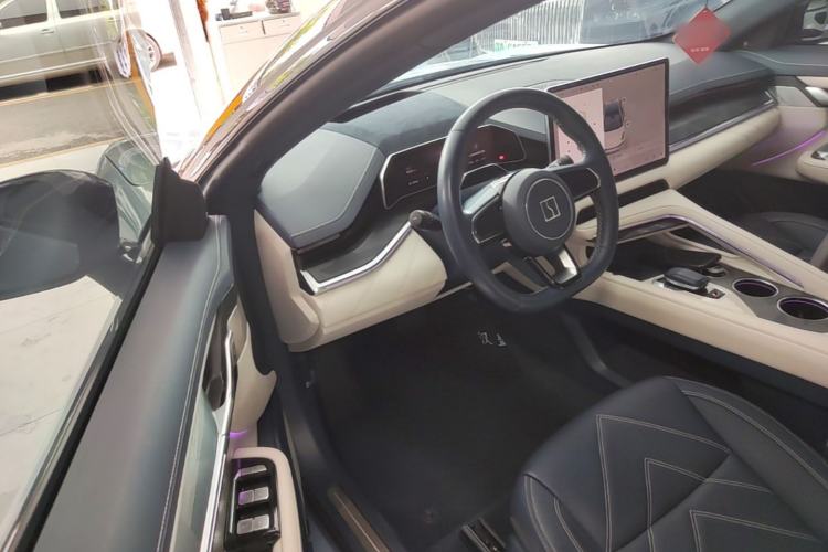 Used Zeekr 001 2023 ME Edition 100 kWh Driver Seat