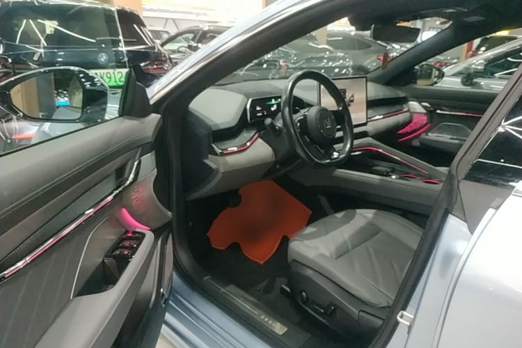 Used Zeekr 001 2023 WE Edition 86 kWh Driver Seat