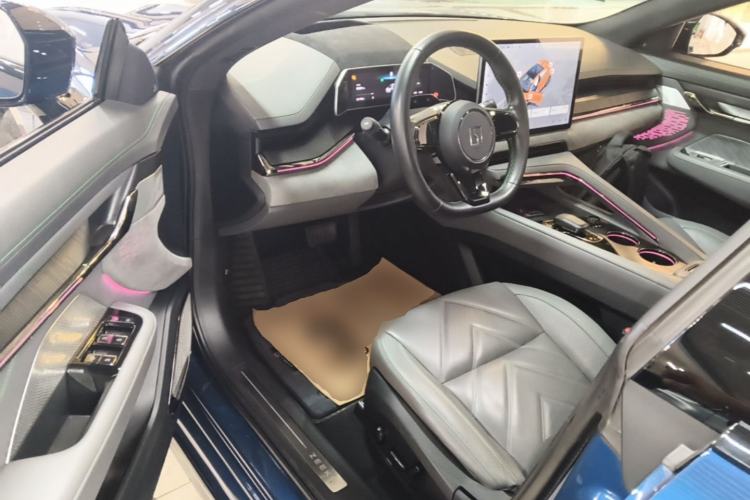 Used Zeekr 001 2023 WE Edition 100 kWh Driver Seat