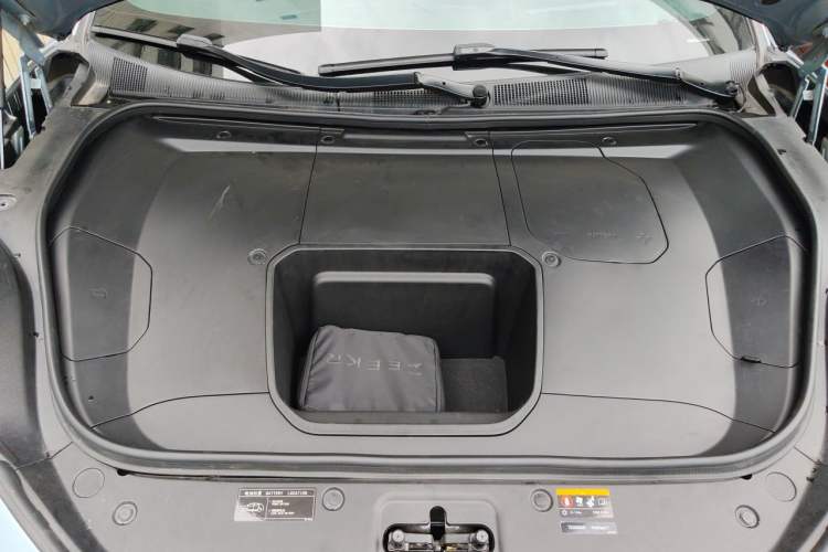 Used Zeekr 001 2023 YOU Edition 100 kWh Engine Bay