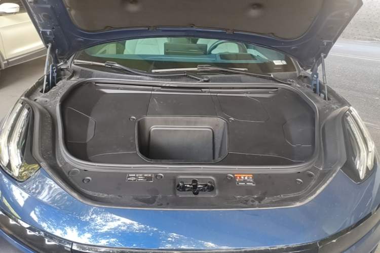 Used Zeekr 001 2023 WE Edition 86 kWh Engine Bay