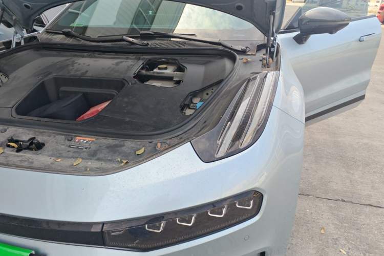 Used Zeekr 001 2023 WE Edition 86 kWh Engine Bay Left