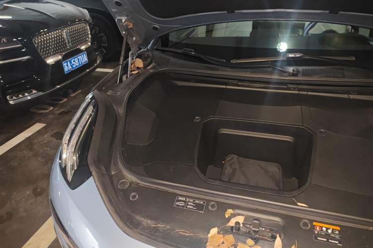Used Zeekr 001 2023 WE Edition 86 kWh Engine Bay Right