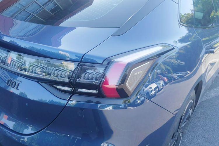 Used Zeekr 001 2023 WE Edition 100 kWh Exterior 3