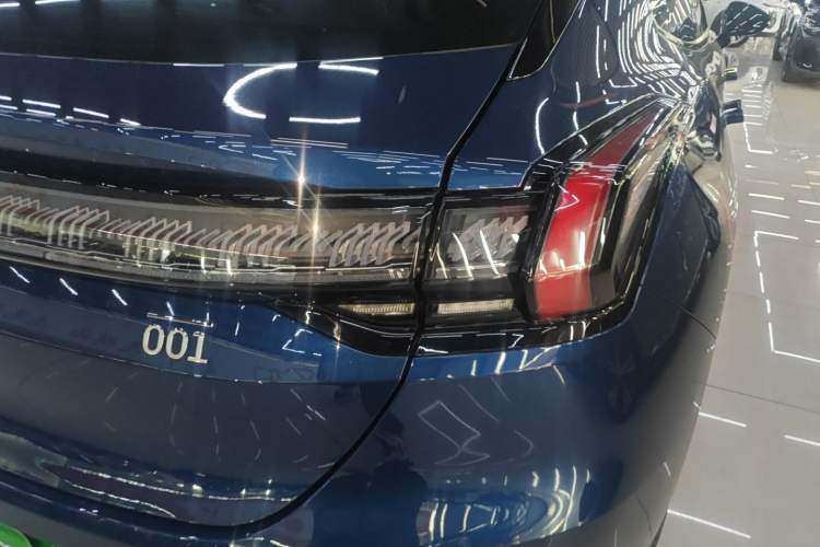 Used Zeekr 001 2023 WE Edition 100 kWh Exterior 3