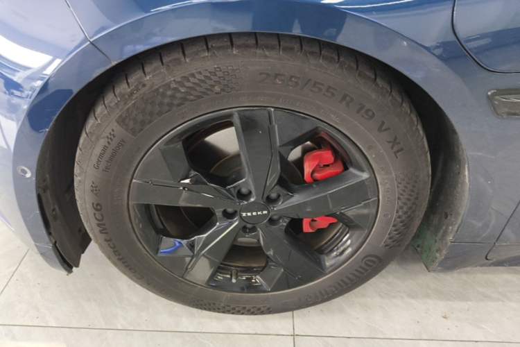 Used Zeekr 001 2023 WE Edition 86 kWh Exterior 4