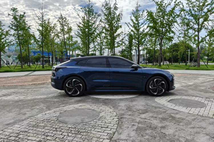 Used Zeekr 001 2023 WE Edition 86 kWh Exterior 7