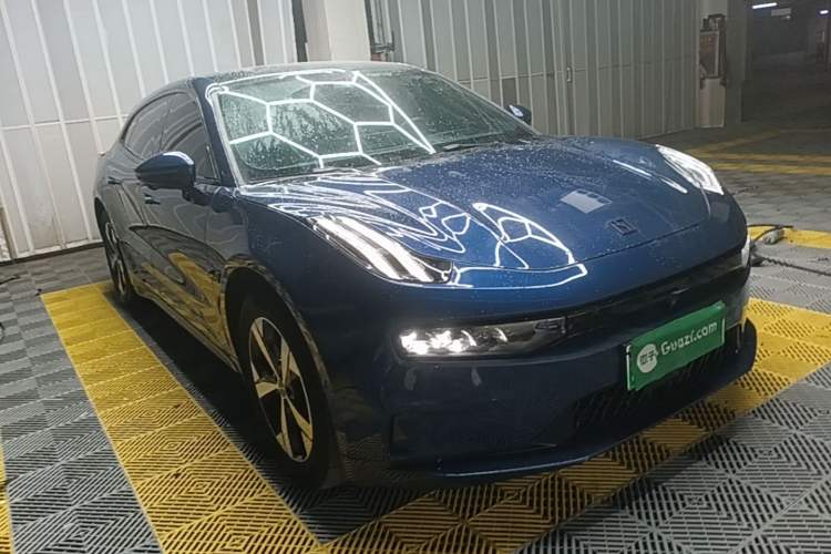 Used Zeekr 001 2023 WE Edition 86 kWh Front Right 45 Deg