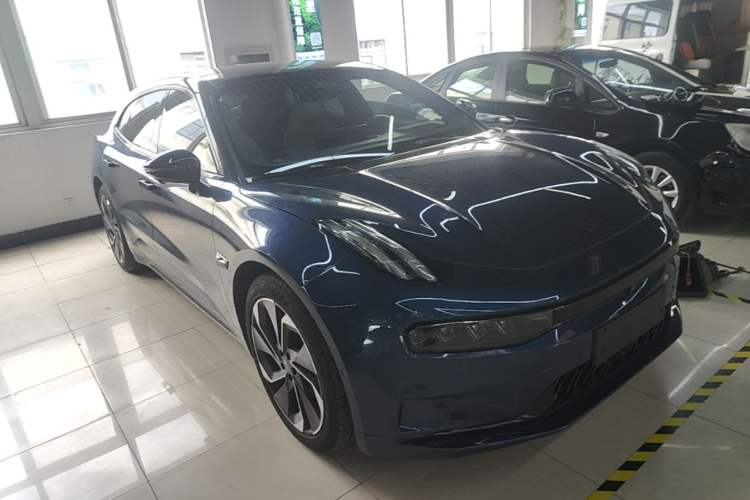 Used Zeekr 001 2023 WE Edition 86 kWh Front Right 45 Deg