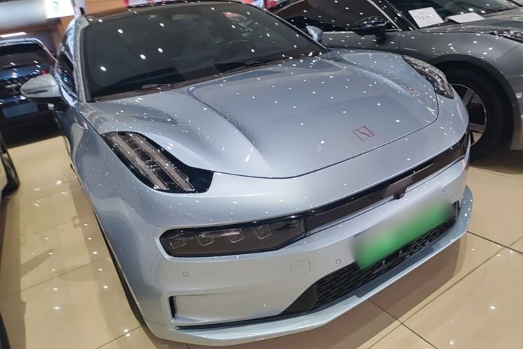 Used Zeekr 001 2023 WE Edition 86 kWh Front Right 45 Deg