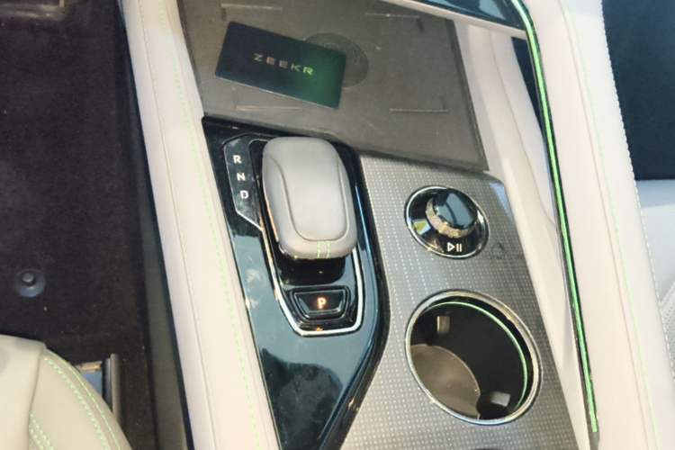 Used Zeekr 001 2023 ME Edition 100 kWh Gear Lever