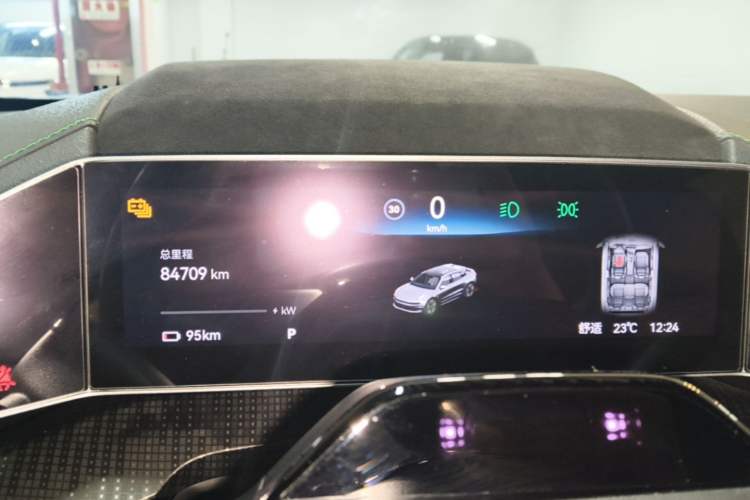 Used Zeekr 001 2023 WE Edition 100 kWh Instrument Cluster