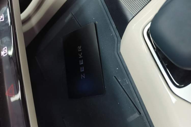 Used Zeekr 001 2023 WE Edition 86 kWh Interior 1