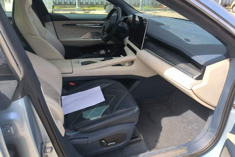 Used Zeekr 001 2023 WE Edition 100 kWh Interior 4