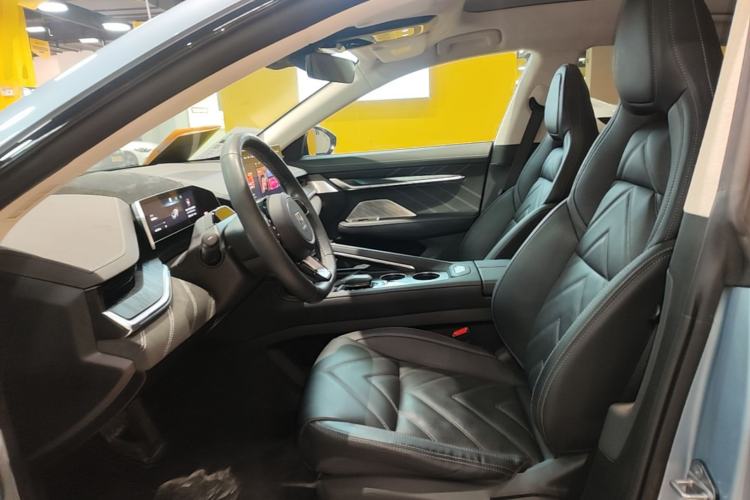 Used Zeekr 001 2023 WE Edition 86 kWh Left Front Seat