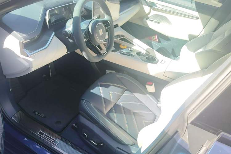 Used Zeekr 001 2023 WE Edition 100 kWh Left Front Seat