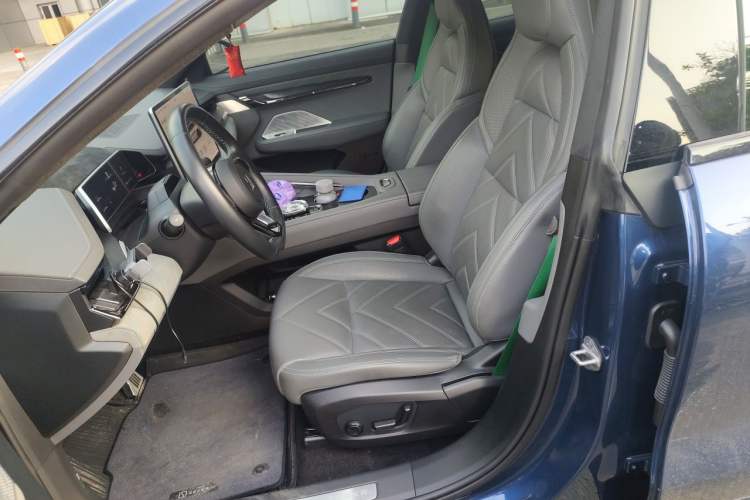 Used Zeekr 001 2023 WE Edition 100 kWh Left Front Seat