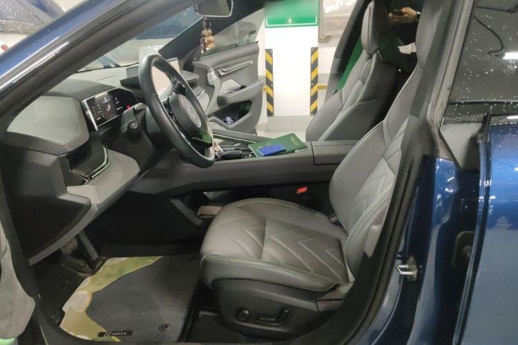 Used Zeekr 001 2023 ME Edition 100 kWh Left Front Seat