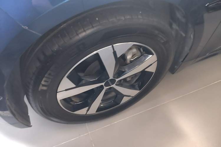 Used Zeekr 001 2023 WE Edition 86 kWh Left Front Wheel Hub