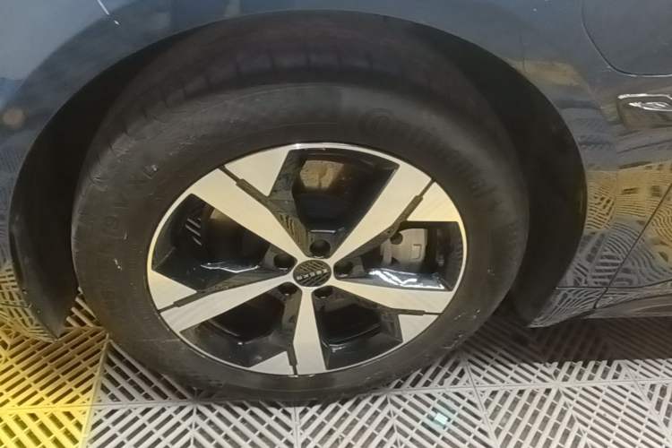 Used Zeekr 001 2023 WE Edition 86 kWh Left Front Wheel Hub
