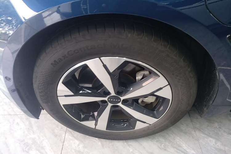 Used Zeekr 001 2023 WE Edition 100 kWh Left Front Wheel Hub