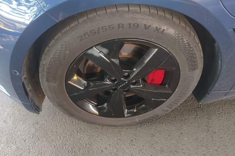 Used Zeekr 001 2023 WE Edition 86 kWh Left Front Wheel Hub