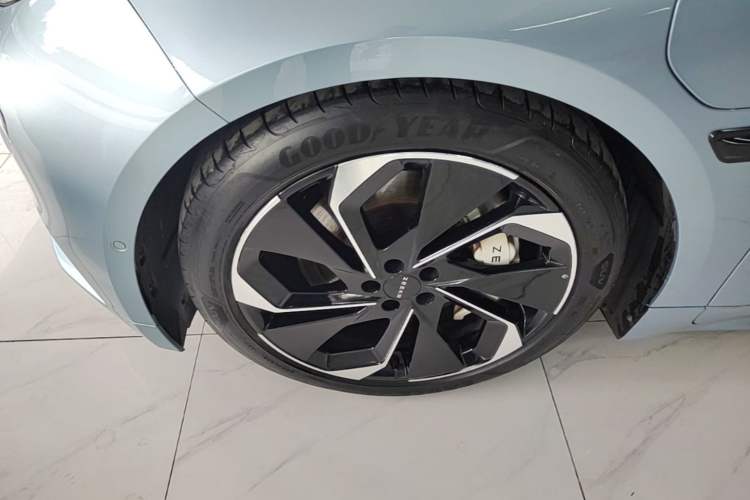 Used Zeekr 001 2023 ME Edition 100 kWh Left Front Wheel Hub
