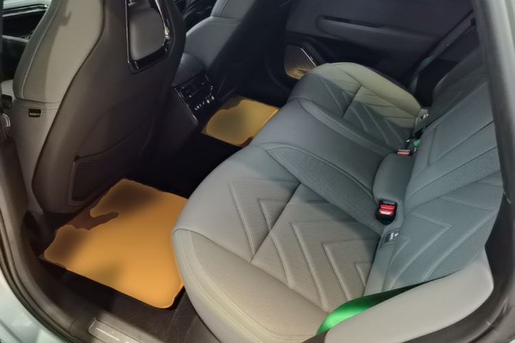 Used Zeekr 001 2023 ME Edition 100 kWh Left Rear Seat
