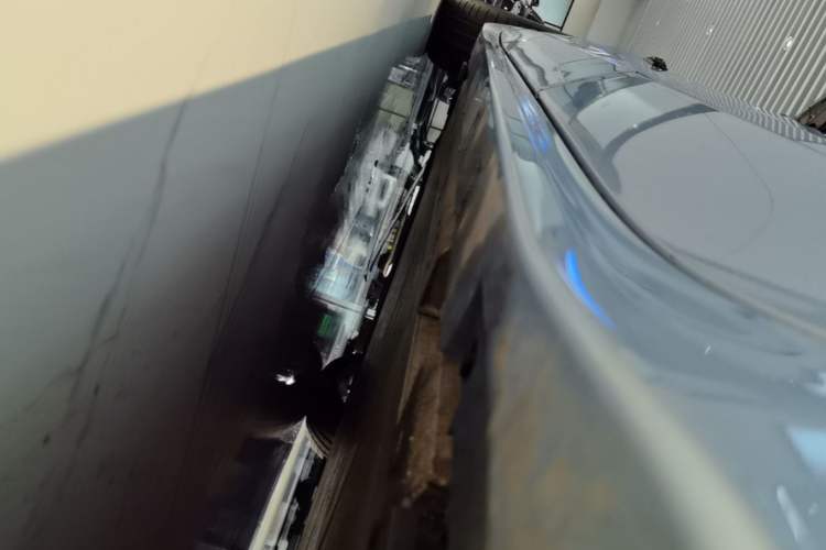 Used Zeekr 001 2023 ME Edition 100 kWh Left Side Sill