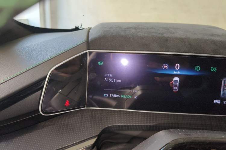 Used Zeekr 001 2023 WE Edition 86 kWh Odometer Close Up