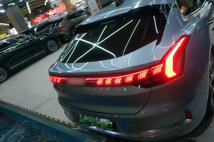 Used Zeekr 001 2023 WE Edition 86 kWh Rear