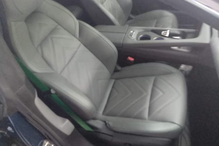 Used Zeekr 001 2023 WE Edition 100 kWh Right Front Seat
