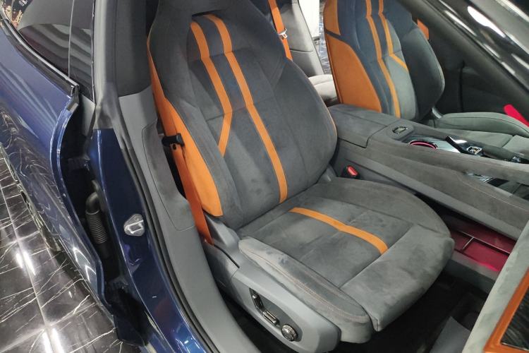 Used Zeekr 001 2023 YOU Edition 100 kWh Right Front Seat
