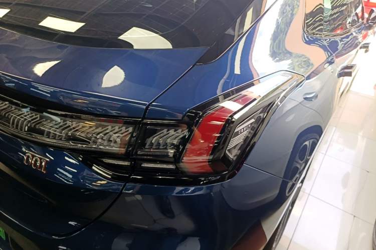 Used Zeekr 001 2023 ME Edition 100 kWh Right Rear Taillight