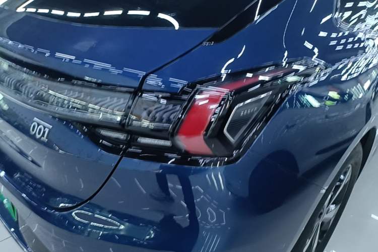 Used Zeekr 001 2023 WE Edition 100 kWh Right Rear Taillight