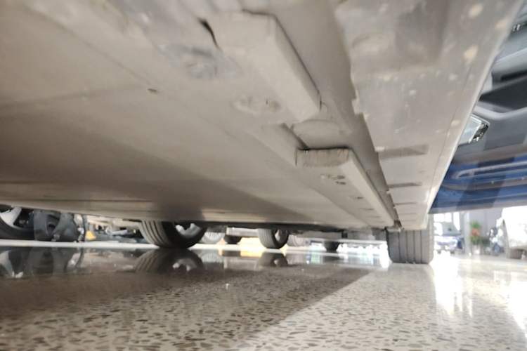 Used Zeekr 001 2023 WE Edition 100 kWh Right Side Sill