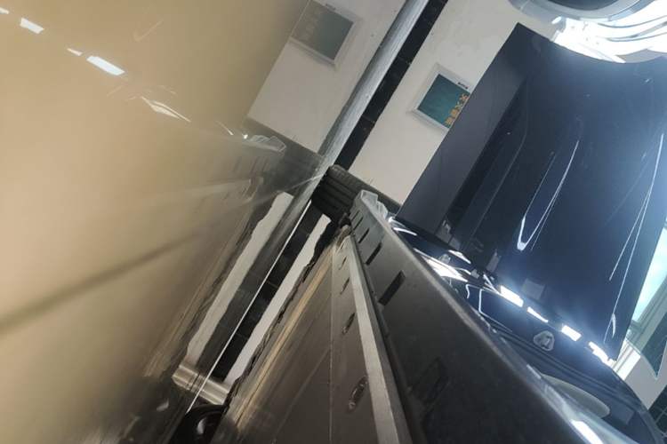 Used Zeekr 001 2023 WE Edition 86 kWh Right Side Sill