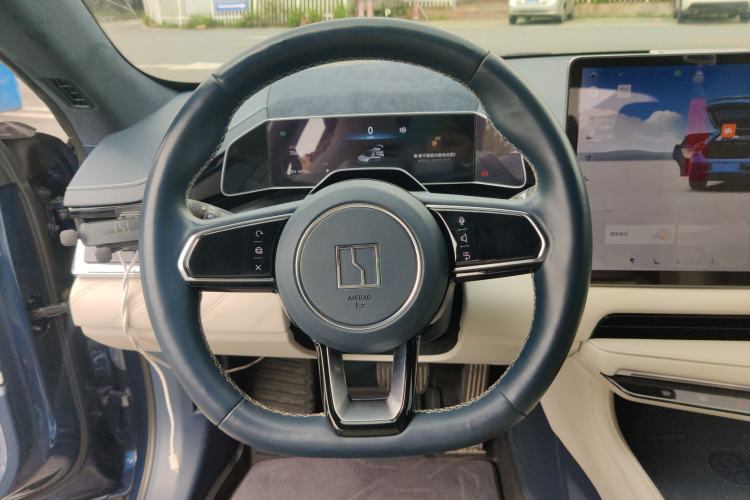 Used Zeekr 001 2023 WE Edition 100 kWh Steering Wheel