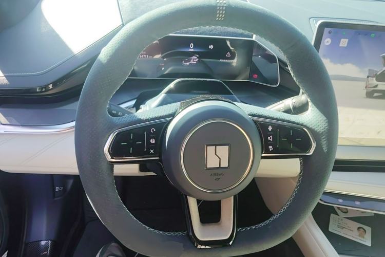 Used Zeekr 001 2023 WE Edition 100 kWh Steering Wheel